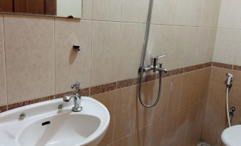 Guest House Syariah New Teras Solo