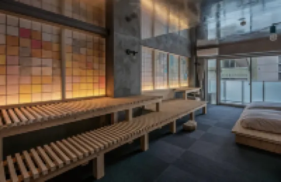 SEVEN STORIES / 七個故事