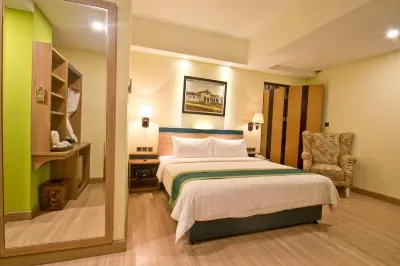 Green Batara Hotel Hoteller i Cipaganti