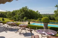Domaine de la Tortinière Hotel a Montbazon