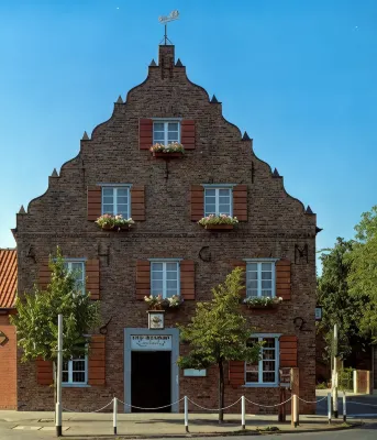 Hotel Lindenhof فنادق في مونشنغلادباخ