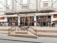 Familion ApartHotel Hotels near Chisinau Railway Station