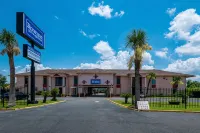 Rodeway Inn & Suites East فنادق في أورليانز باريش