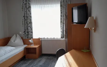 Pension Kaiserhof Отели в г. Леобен