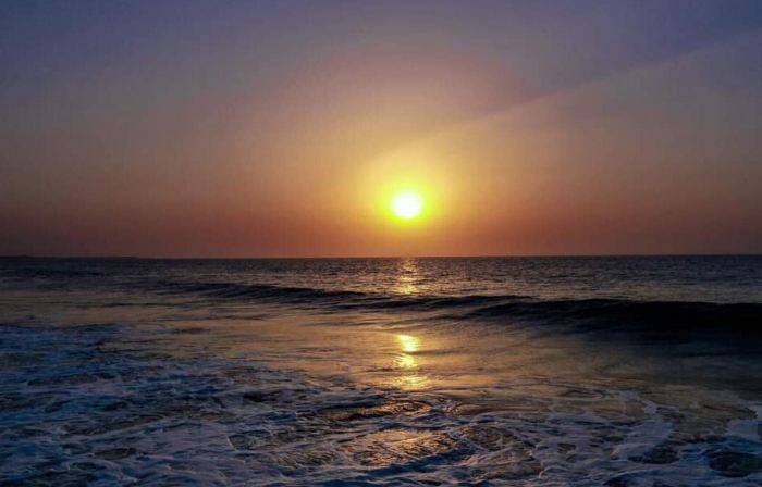 Seaview - Sleeps 3 - Access to Beach - Bakau