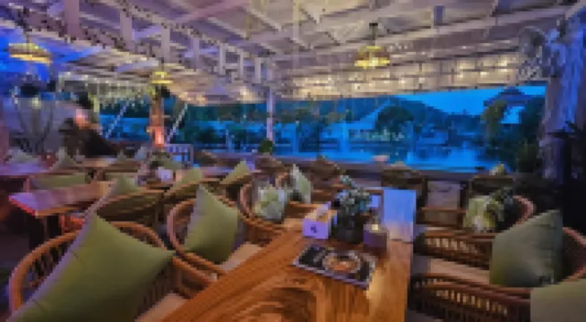 Hideout Hostel