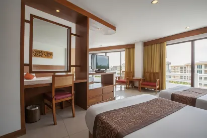 Royal Palace Hotel