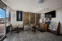 Travelodge by Wyndham Oakley Hotels in Oakley