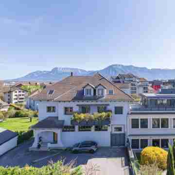 塞祖爾阿菲爾安內西九橋酒店 Hotel Exterior