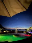 Lu Vee Oasis - Beach