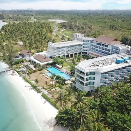 Hotel Santika Premiere Beach Resort Belitung