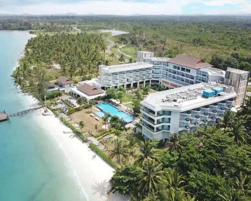 Hotel Santika Premiere Beach Resort Belitung Hotels in Belitung