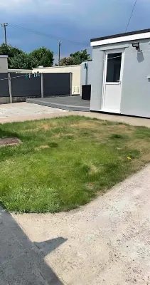 Stunning Two bed Cottage in North Wales فنادق في Rhuddlan