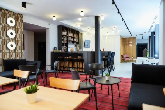 Tulip Inn Zyrardow Отели в г. Жирардув