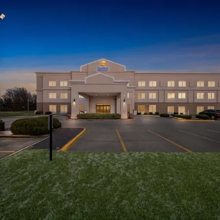 Comfort Inn & Suites Decatur-Forsyth