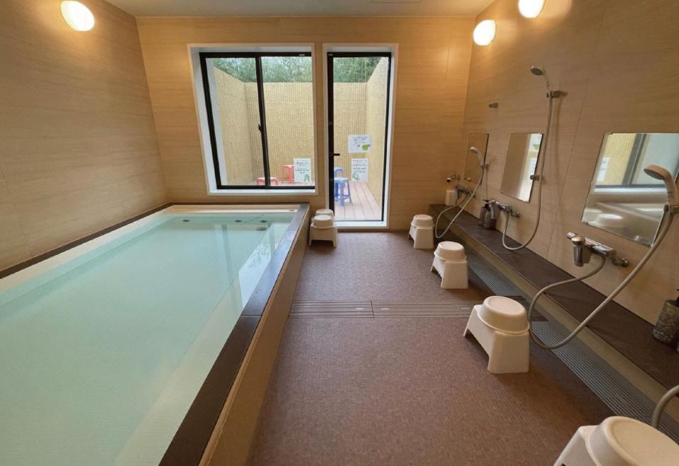 J-호퍼스 레이크 비와 게스트하우스의 테라스 전경