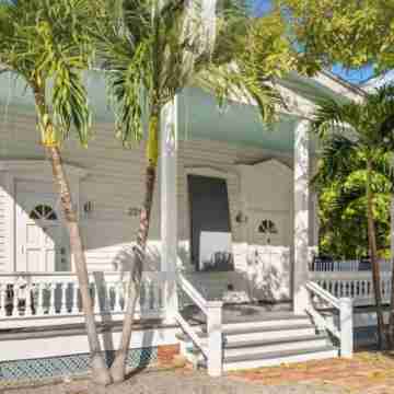 Mesa House, Uno-Perfect Location Hotel Exterior