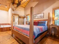 Gorgeous Mountain Views and Cozy Fireplace - Rustic River Sanctuary