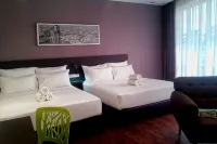 The Loft Plaza Hotel - 2-Star