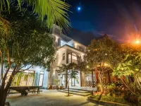 Vooc Signature Hotel Hoi An Hotels near Bale Well restaurant