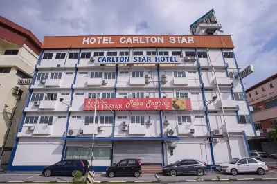 Carlton Star Hotel Отели рядом с достопримечательностью «Площадь Таман Рекриси Сендейн Мерчант»