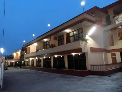 Hotel Benteng Hotel dekat Aua Tajungkang