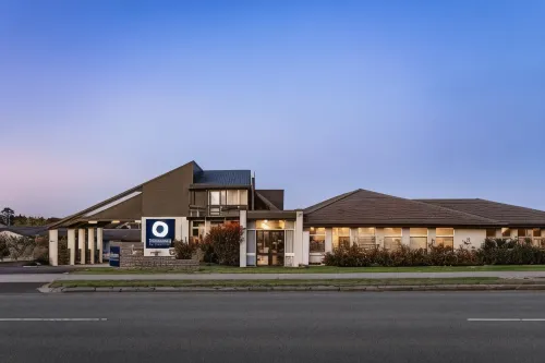 Mandala Ace Albany Hotel