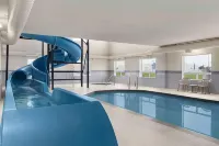 Days Inn & Suites by Wyndham Yorkton Hotels in Yorkton