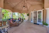 La Casita De Poway in San Diego, super close to great hiking trails.
