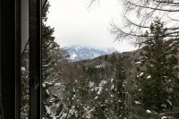 White Tree Lodge Madarao Tangram - vue sur la montagne