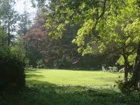 Chalet du Bel Event Hotels in Doudeville