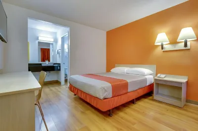 Motel 6 Tempe, AZ - Scottsdale South Hotels near Arizona State University Tempe Campus