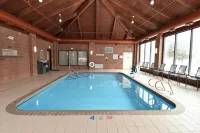 フェアフィールド・イン・バイ・マリオット・ビンガムトン - 駐車場
