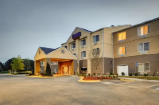 페어필드 인 & 스위트 바이 메리어트 애틀랜타 스와니