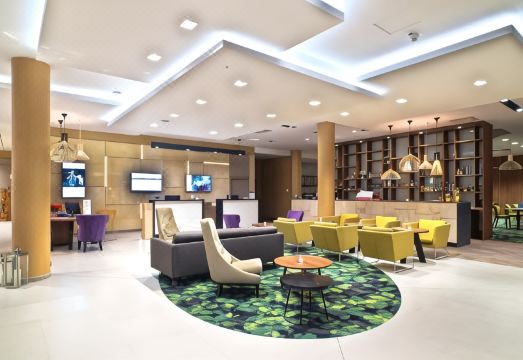 머큐어 옐레니아 고라 전경