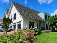 Pension Yvonne - Superior - 8 Minuten Zum Europa-Park Hotels near London Bus