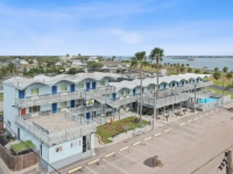 Blue Wave Inn Hotels in Rockport