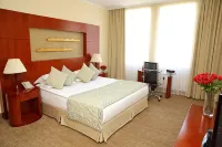 Park Hotel Bishkek - Phòng tập thể hình