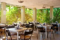 Gately Inn Entebbe - breakfast
