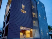 The Trios Hotel Kochi โรงแรมใกล้วัดศิวะ