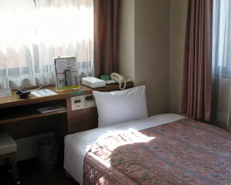 ビジネスホテルサンライト本館 府中のホテル