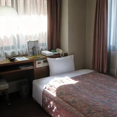 Business Hotel Sunlight Honkan Hotels near Tamareien Station