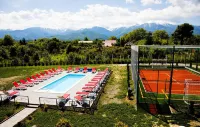 Popasul Montan - Piscina, Tenis & Vedere Munte Hotel di Avrig