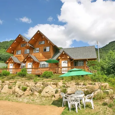 Pyeongchang Munikjeom Pension Hotels near Geumdang Valley