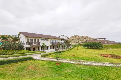 Shathayu Ayurveda Yoga Retreat Hotels near Isha Foundation Chikkaballapura