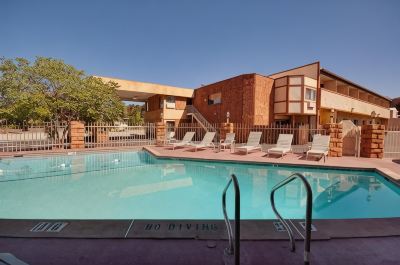 屋外プール ベストウエスタン レッド ヒルズの写真