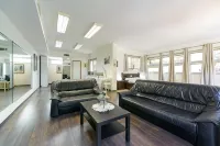 Dizengoff Inn Apartments