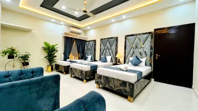 호텔 뉴 로얄 팰리스 C-블럭 공원 주변 호텔