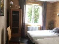 Chalet in Font-Romeu, 1800m altitude, breathtaking views, comfortable for 6 personalize Hotels in Font-Romeu