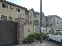 Clen-Phil Hotels - Deluxe Standard Close to Many Attractions Hotel a 